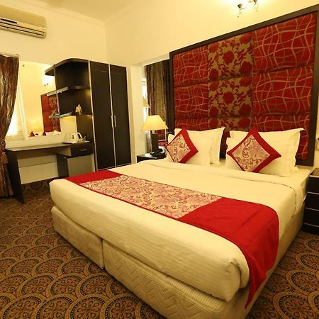 Hotel Capitol Hills Greater Kailash Delhi Neu-Delhi Exterior foto