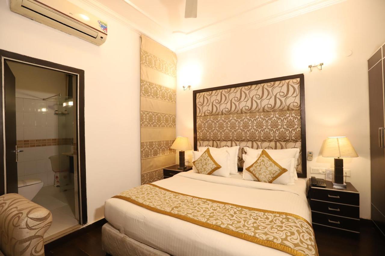 Hotel Capitol Hills Greater Kailash Delhi Neu-Delhi Exterior foto