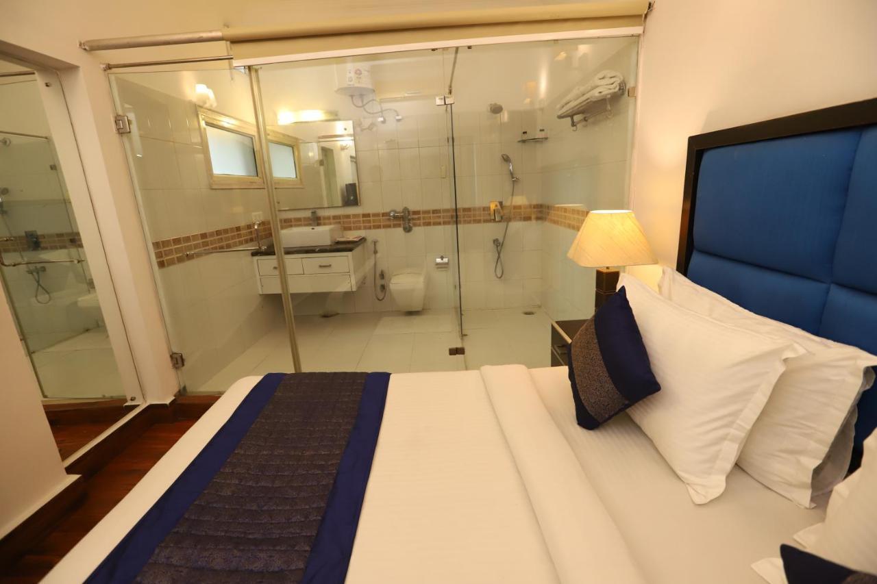 Hotel Capitol Hills Greater Kailash Delhi Neu-Delhi Exterior foto