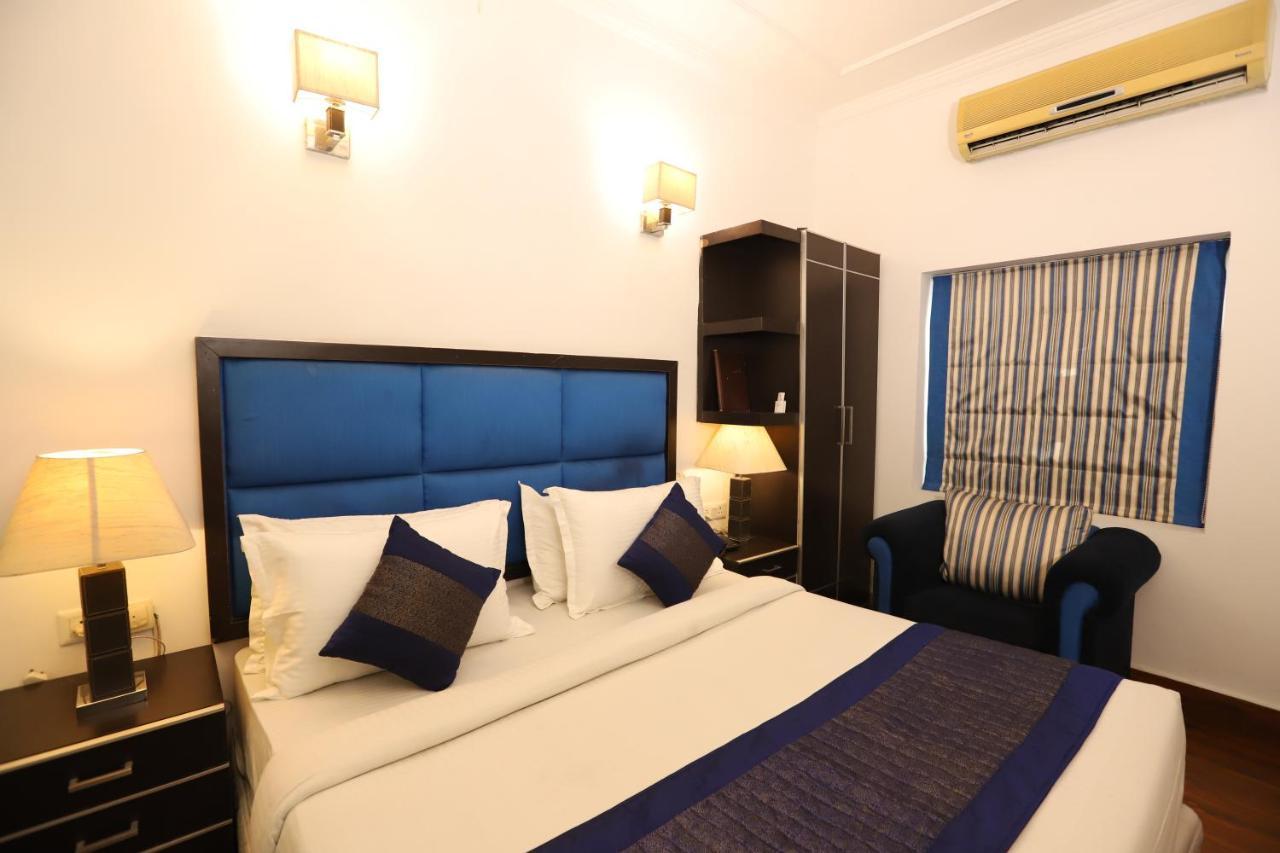 Hotel Capitol Hills Greater Kailash Delhi Neu-Delhi Exterior foto