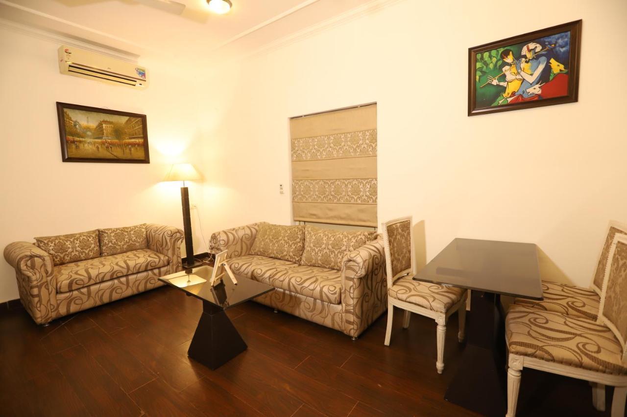 Hotel Capitol Hills Greater Kailash Delhi Neu-Delhi Exterior foto